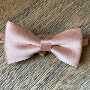 Rose Gold Bowtie
